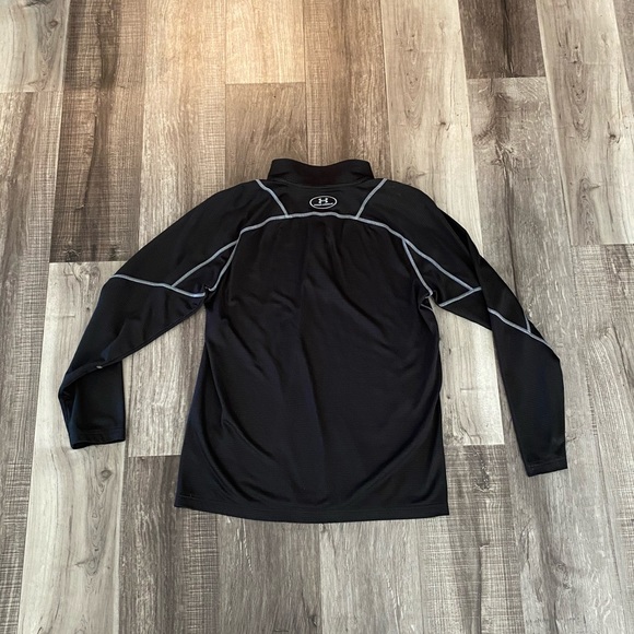 Under Armor Fitted Cold Gear 1/4 Zip Up- Large - Picture 5 of 7